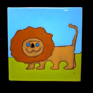 Vintage 1976 Happy Smiling Lion Romany USA 6" Accent Glazed Tile Trivet Art